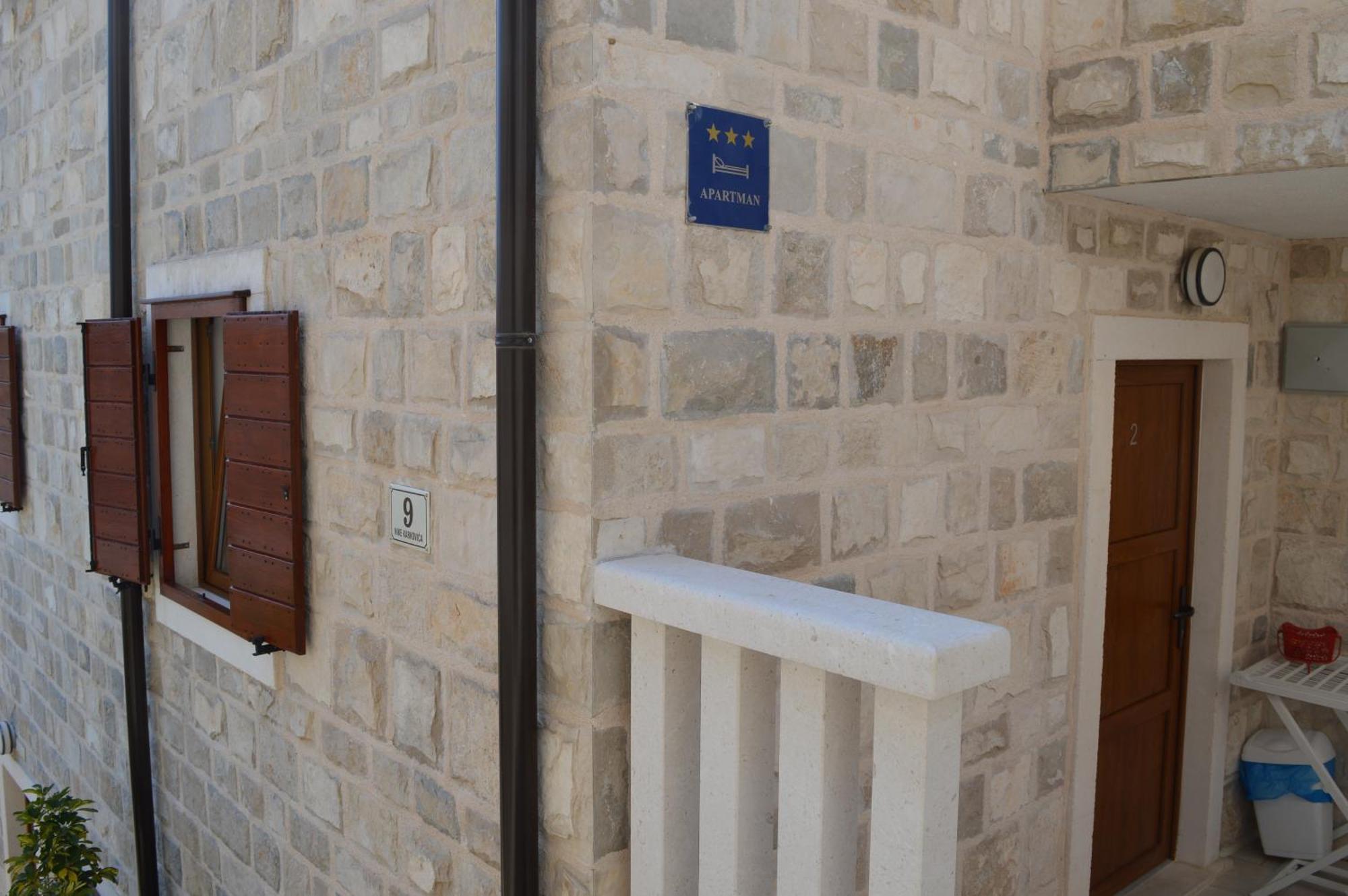 Apartments Lea Hvar Town Bagian luar foto