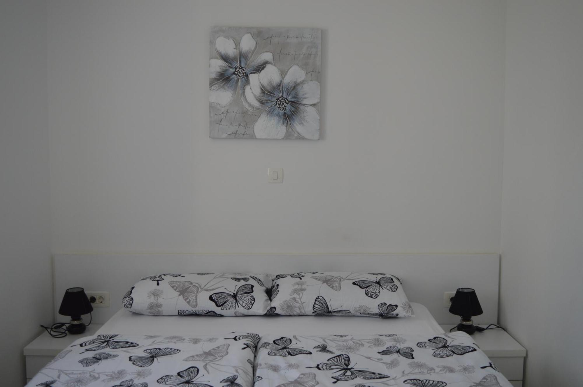 Apartments Lea Hvar Town Bagian luar foto