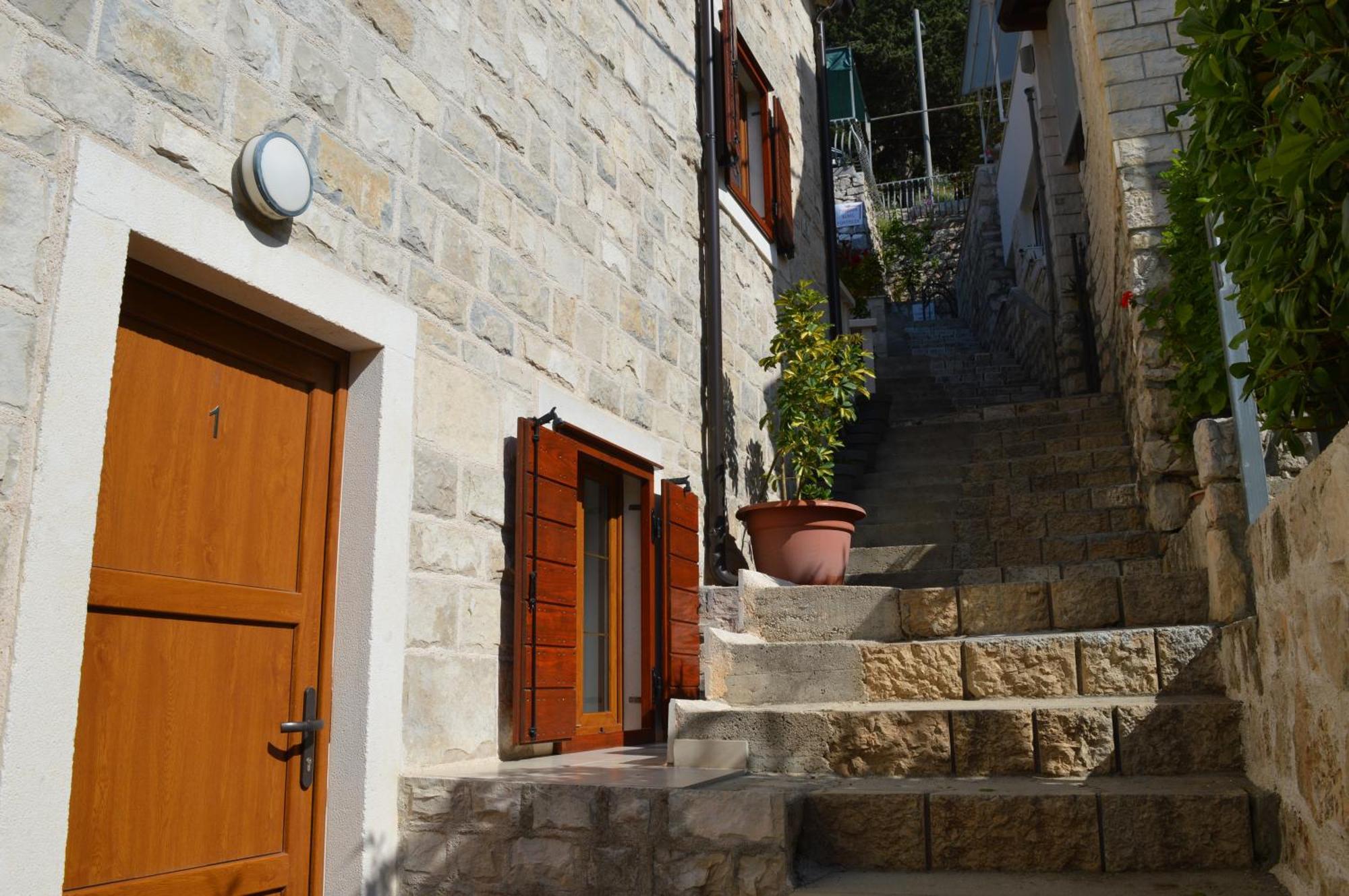 Apartments Lea Hvar Town Bagian luar foto