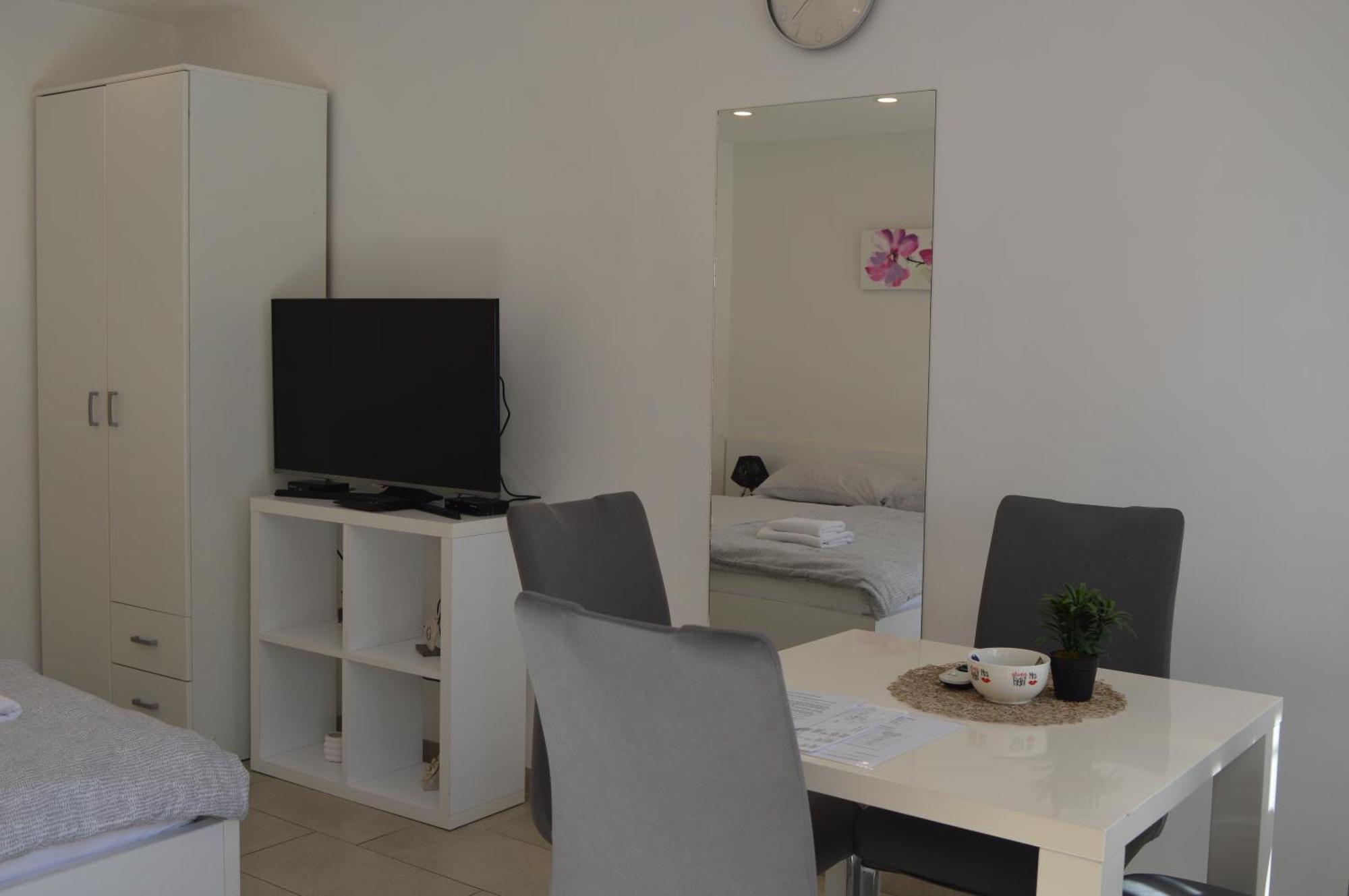 Apartments Lea Hvar Town Bagian luar foto