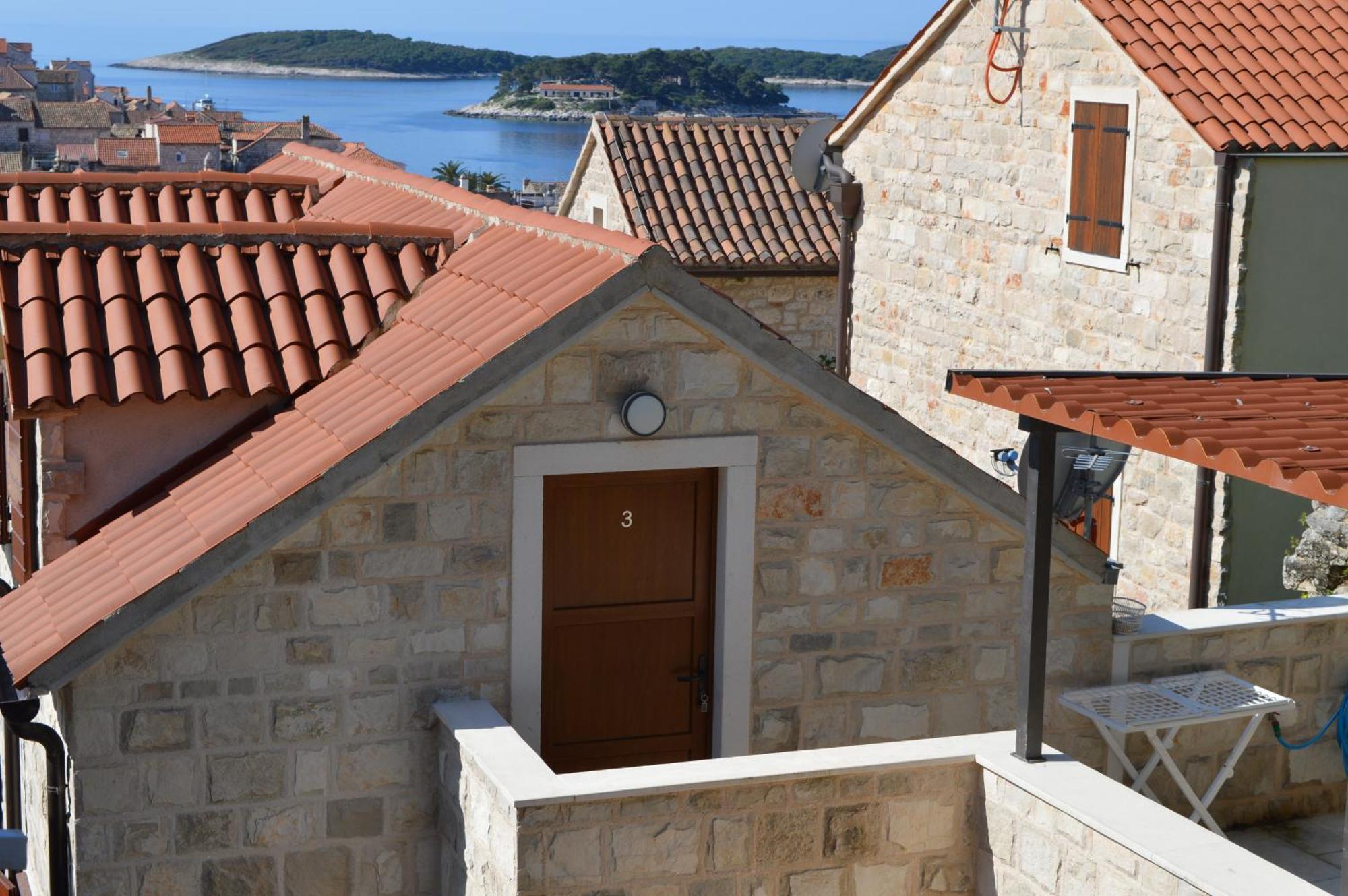 Apartments Lea Hvar Town Bagian luar foto