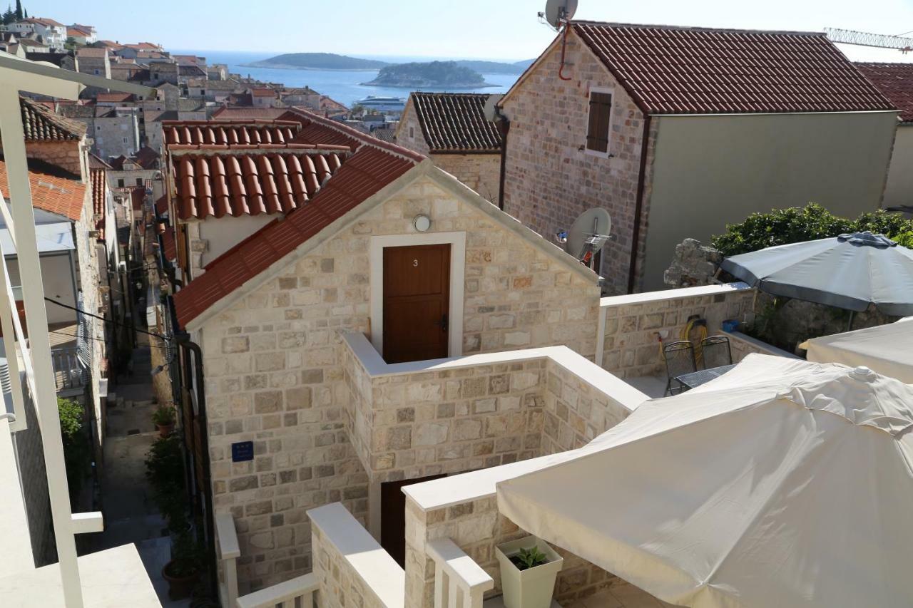 Apartments Lea Hvar Town Bagian luar foto